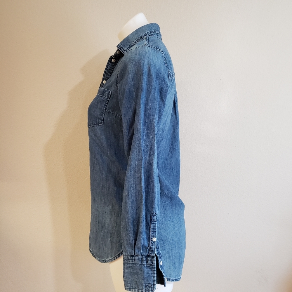 Merona Ombre Denim Longsleeve Button-down Shirt Women's Size XS Chambray Blue - Picture 3 of 7